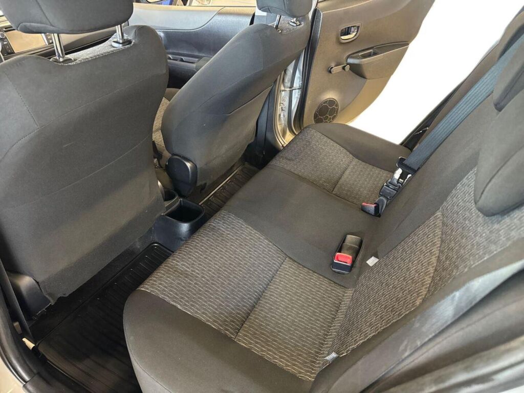 Toyota Yaris 2013 Hopea