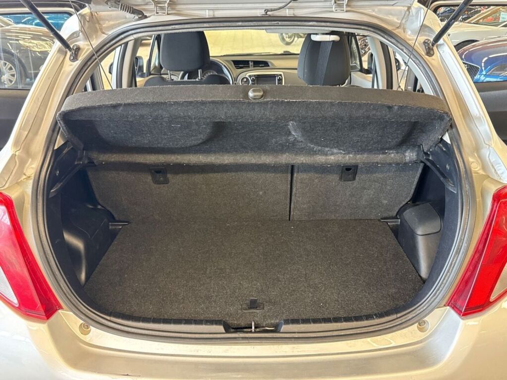 Toyota Yaris 2013 Hopea