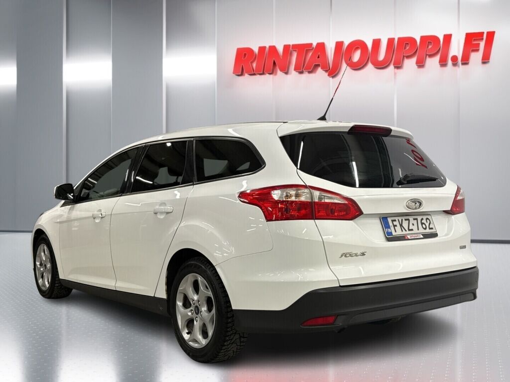 Ford Focus 2013 Valkoinen