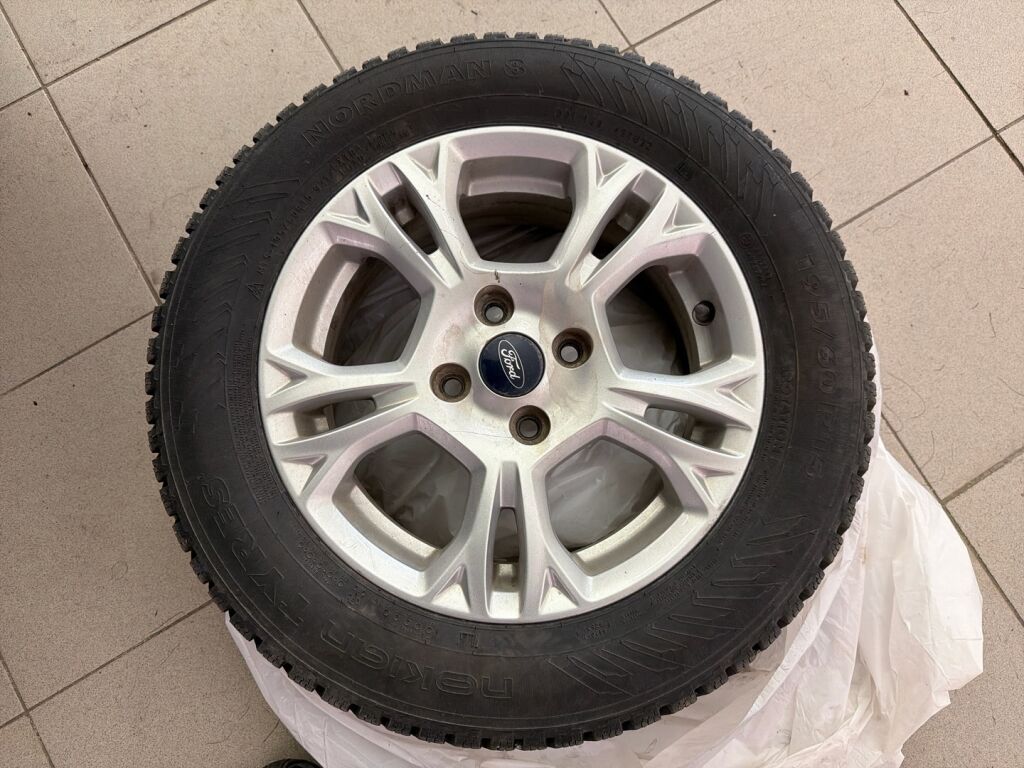 Ford B-Max 2013 Musta