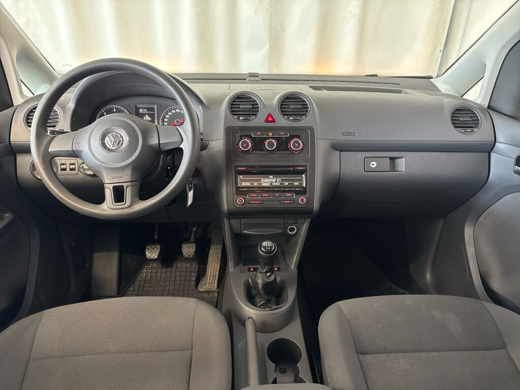 Volkswagen Caddy Maxi 2013 Punainen