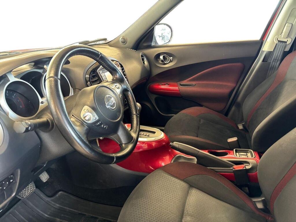 Nissan Juke 2013 Punainen