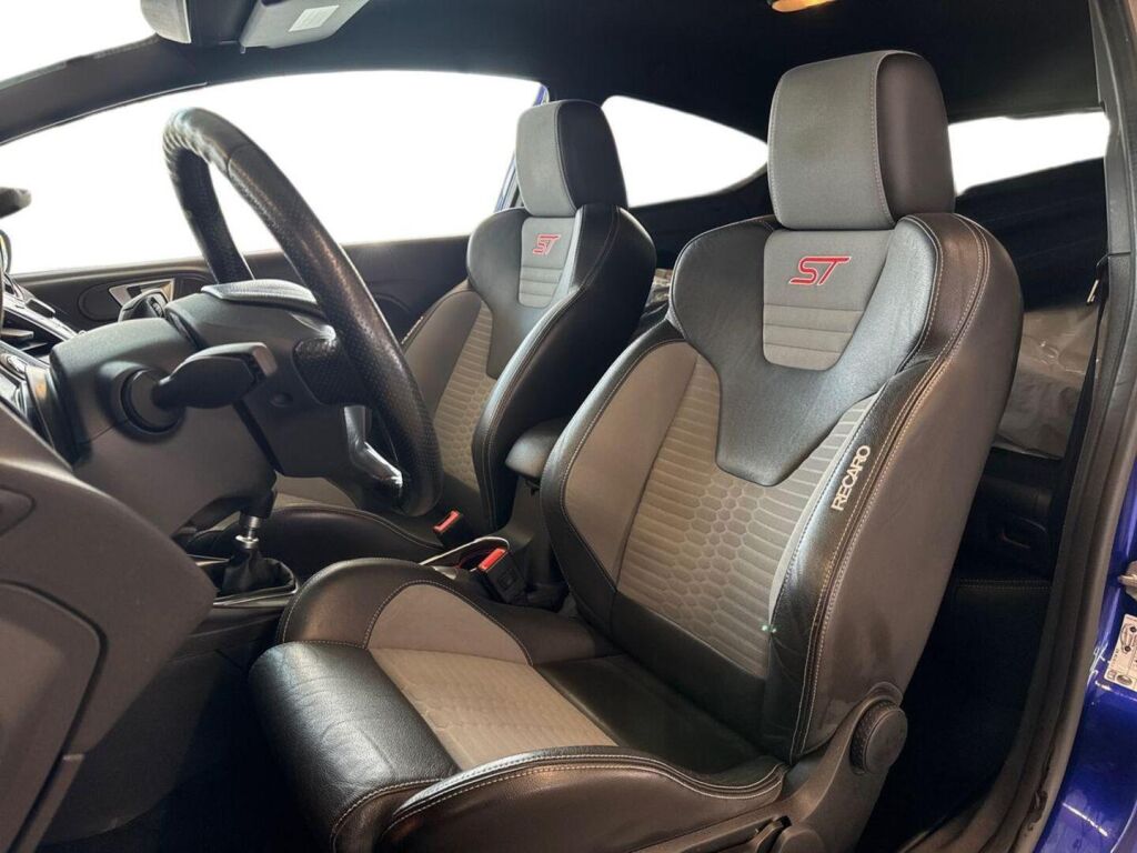 Ford Fiesta 2013 Sininen