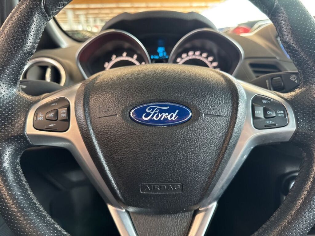 Ford Fiesta 2013 Sininen