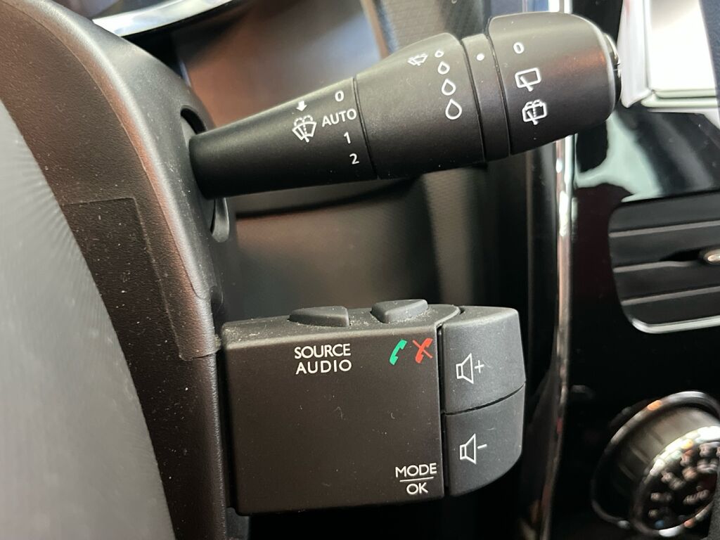 Renault Clio 2013 Ruskea (beige)