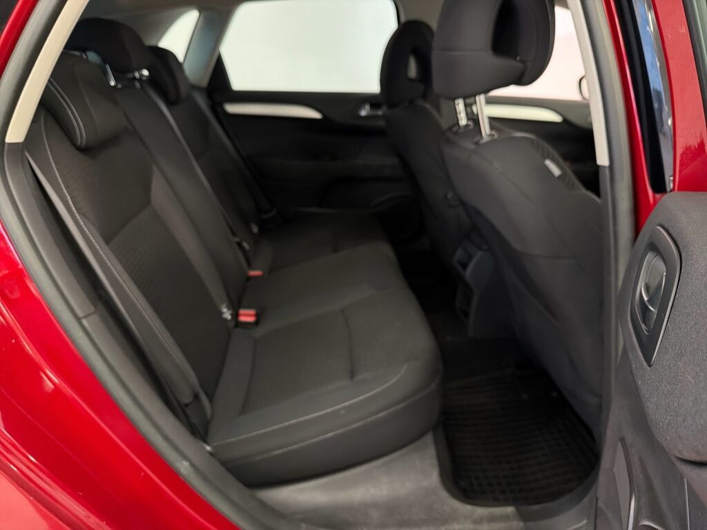 Citroen C4 2013 Punainen