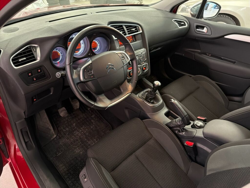 Citroen C4 2013 Punainen