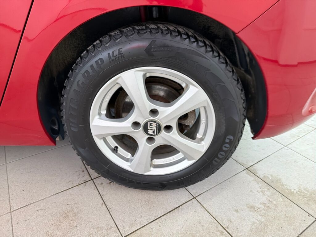 Citroen C4 2013 Punainen