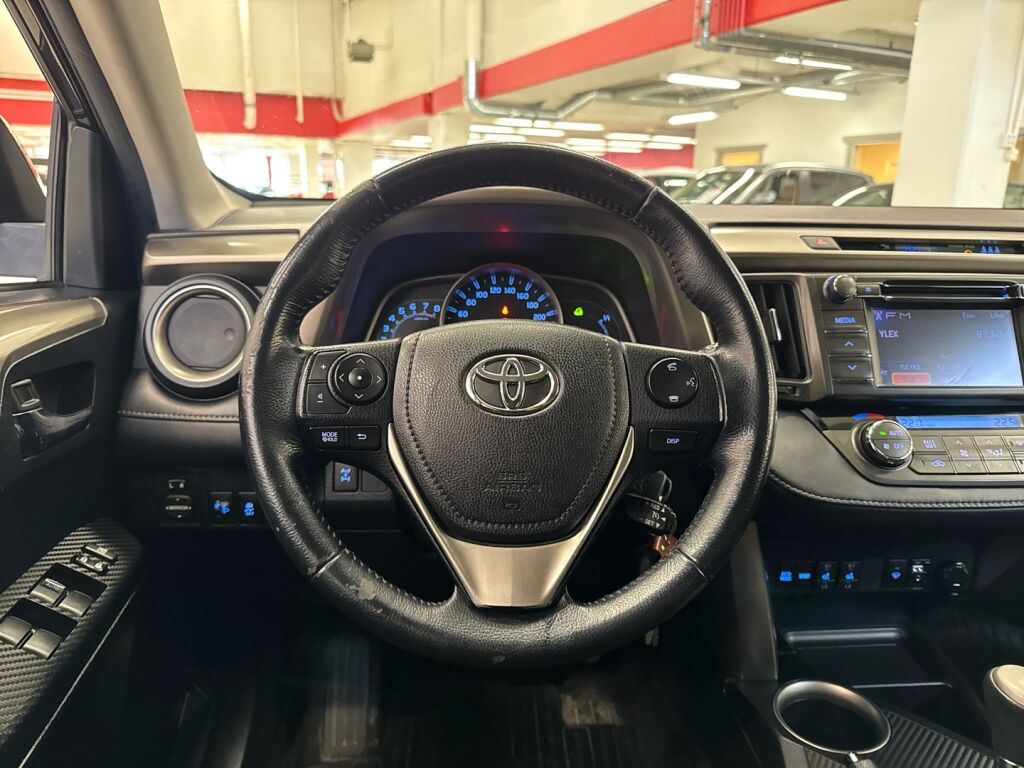 Toyota RAV4 2013 Musta