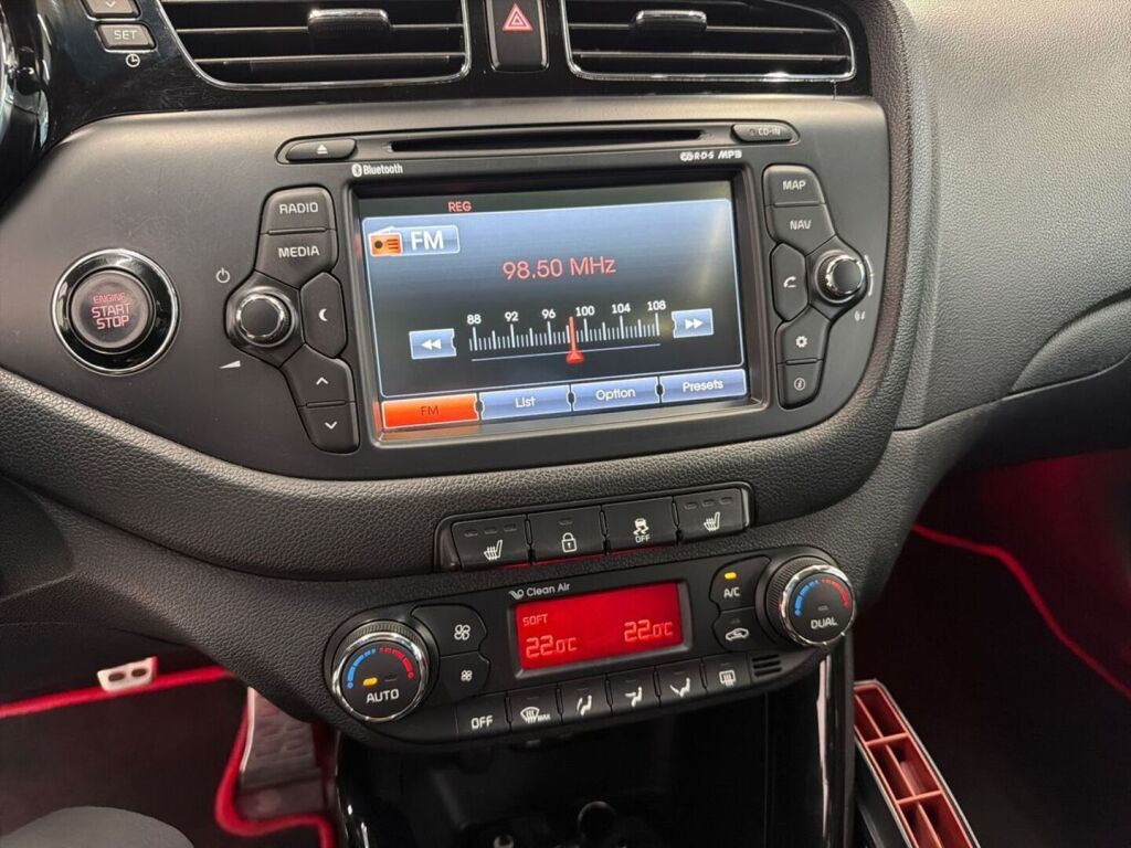 Kia ProCeed 2013 Valkoinen