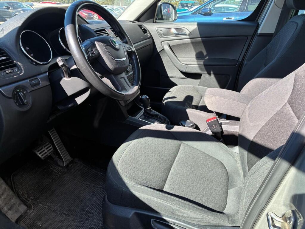 Skoda Yeti 2013 Ruskea (beige)