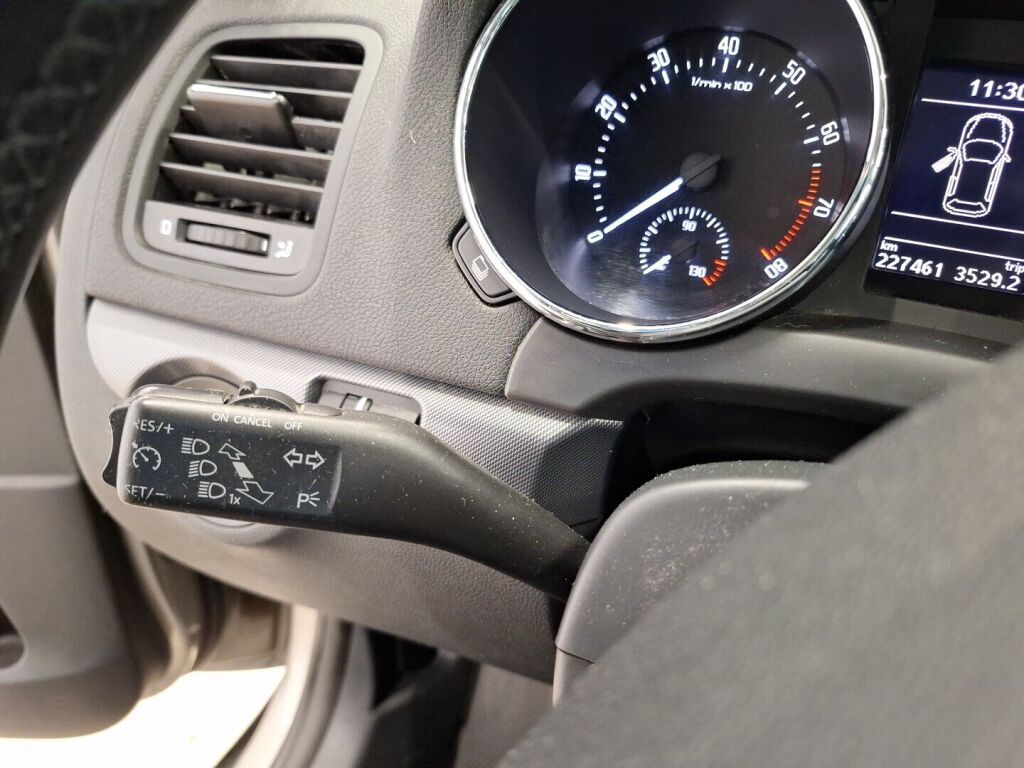 Skoda Yeti 2013 Ruskea (beige)