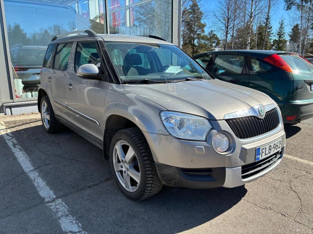 Skoda Yeti 2013 Ruskea (beige)