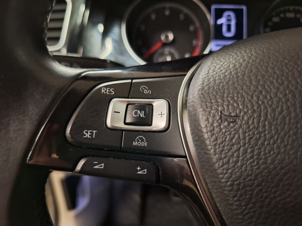 Volkswagen Golf 2013 Harmaa