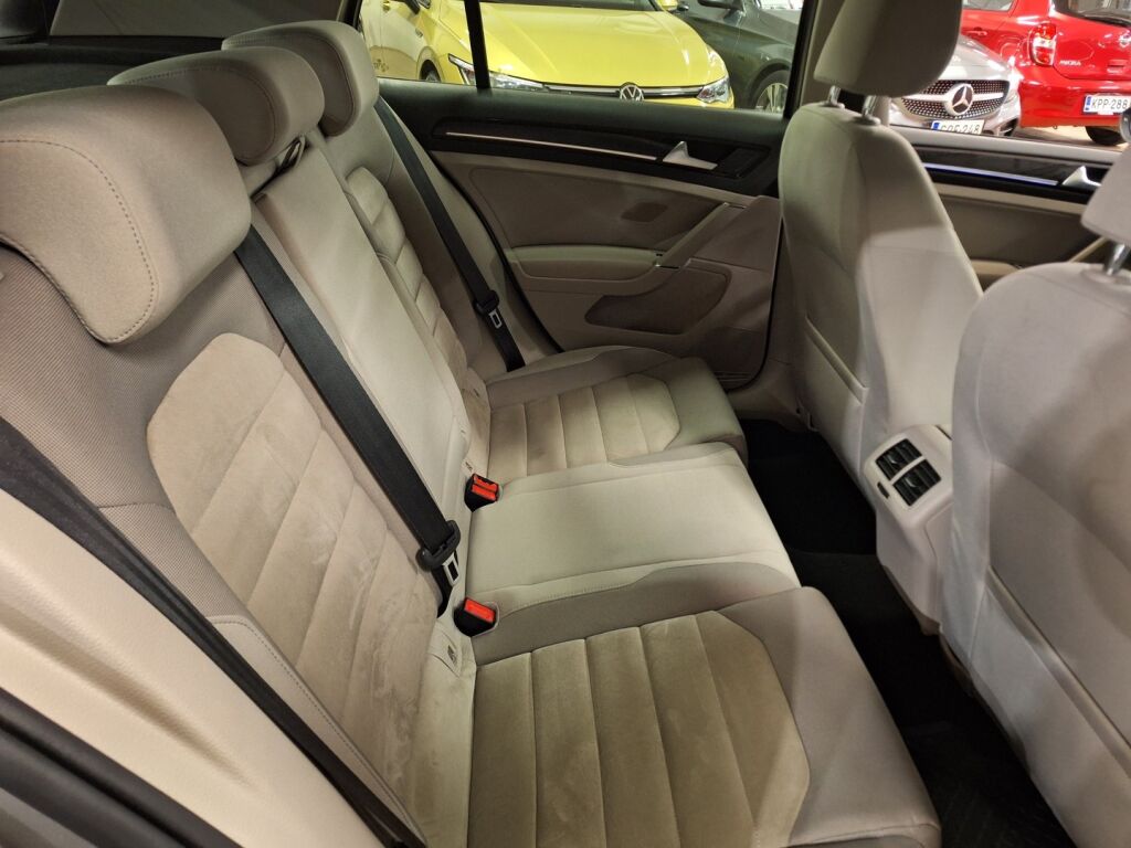 Volkswagen Golf 2013 Harmaa