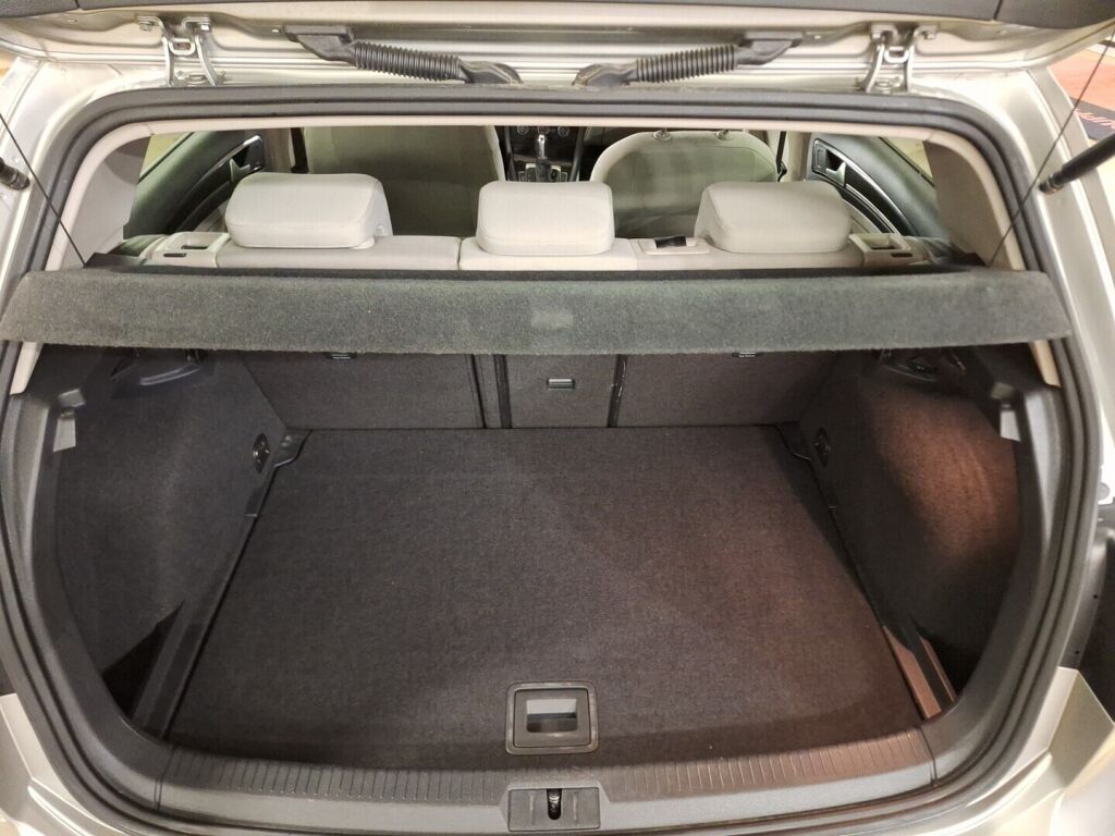 Volkswagen Golf 2013 Harmaa