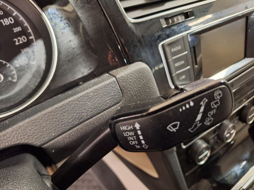 Volkswagen Golf 2013 Harmaa