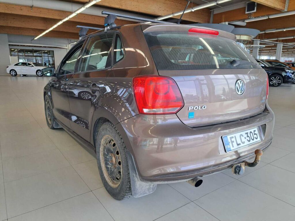 Volkswagen Polo 2013 Ruskea (beige)
