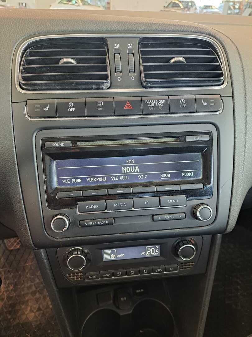 Volkswagen Polo 2013 Ruskea (beige)