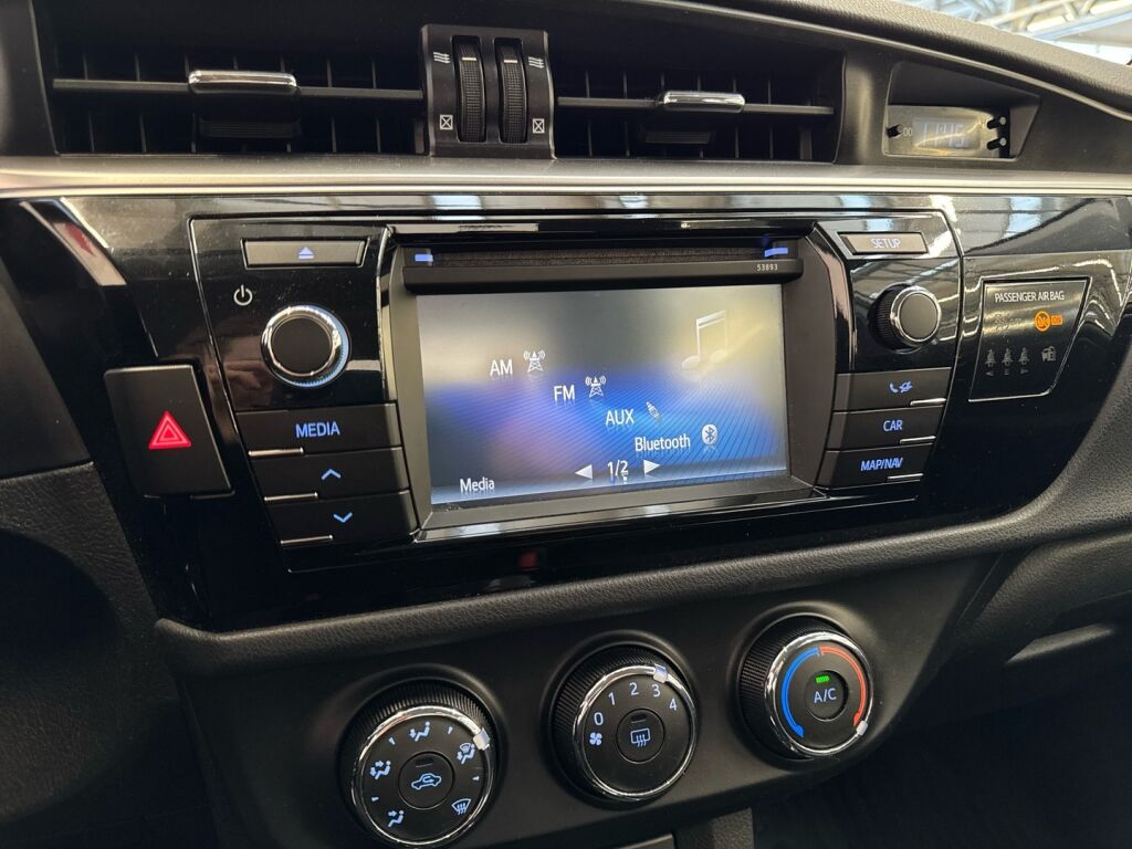 Toyota Corolla 2013 Valkoinen