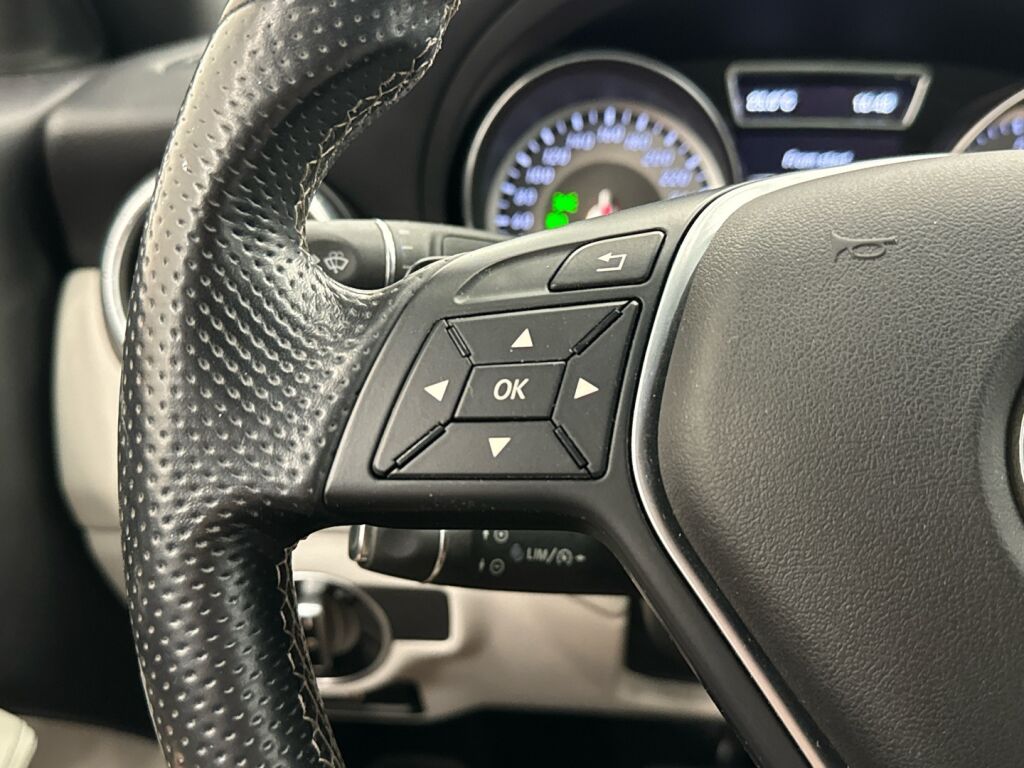 Mercedes-Benz CLA 2013 Harmaa