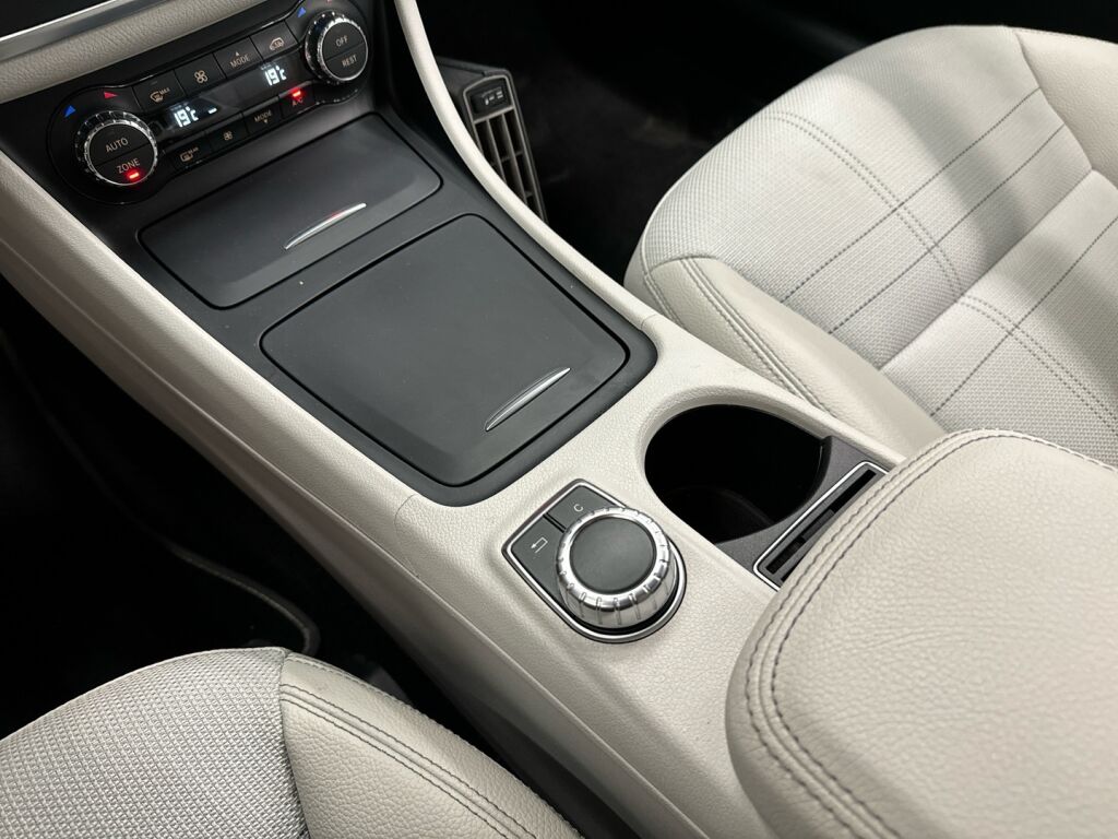 Mercedes-Benz CLA 2013 Harmaa
