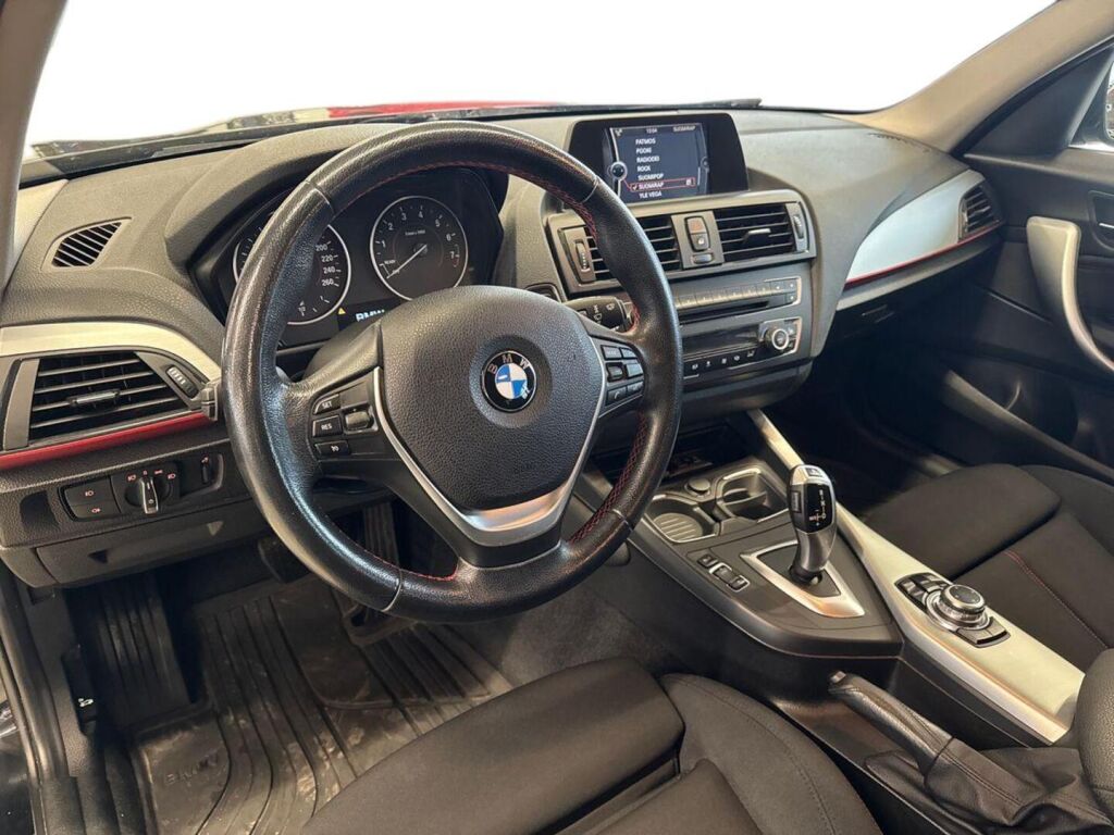 BMW 116 2013 Musta