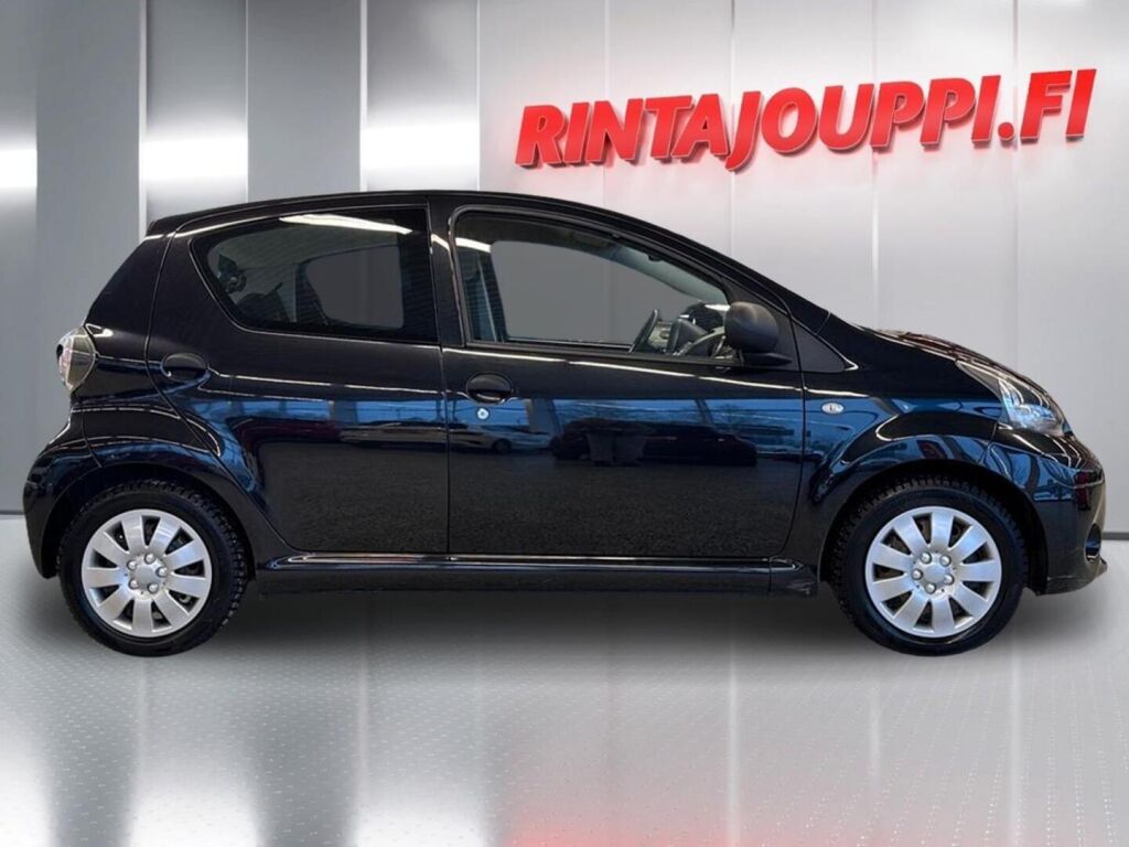 Toyota AYGO 2013 Musta