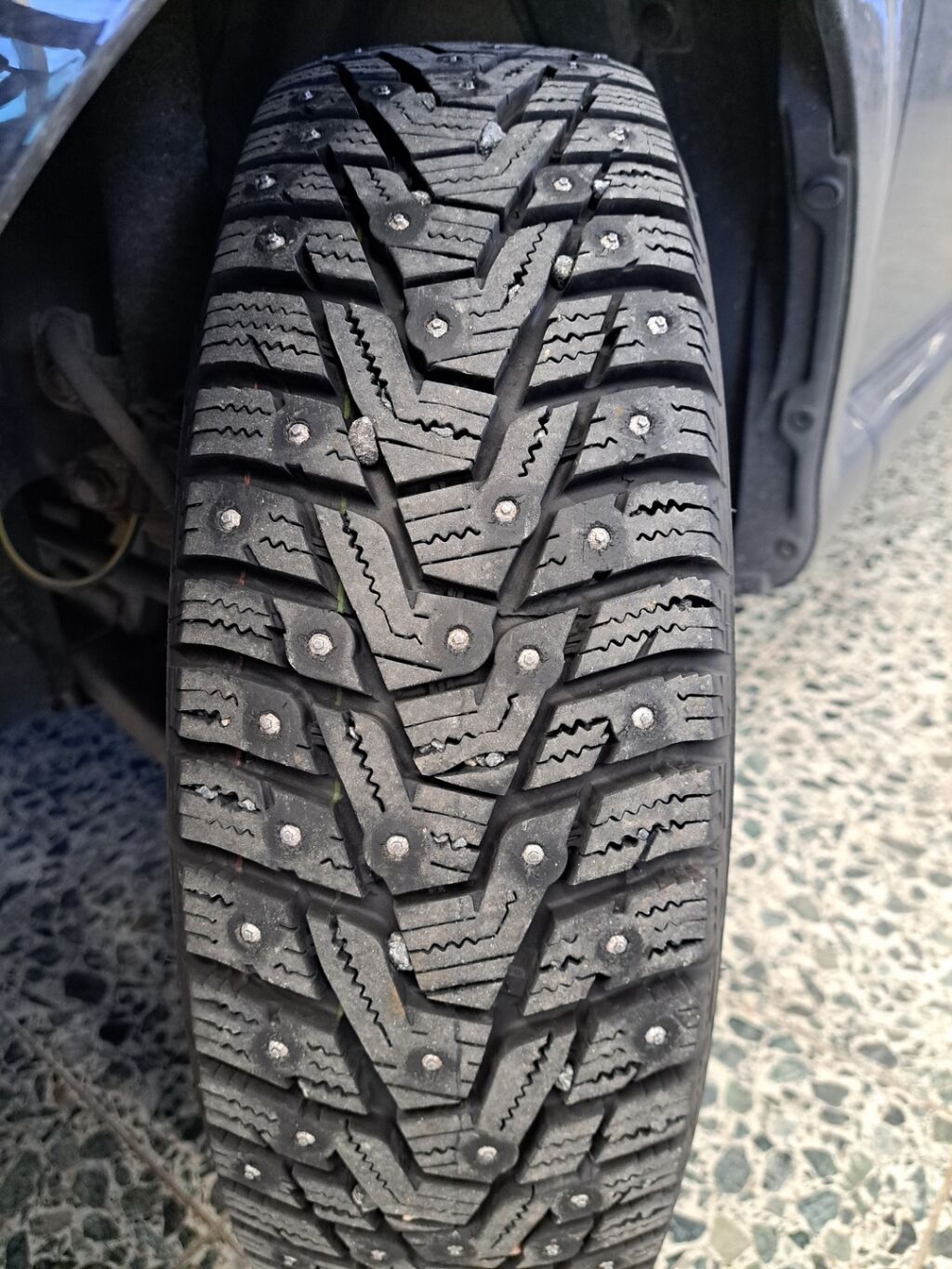 Toyota AYGO 2013 Musta