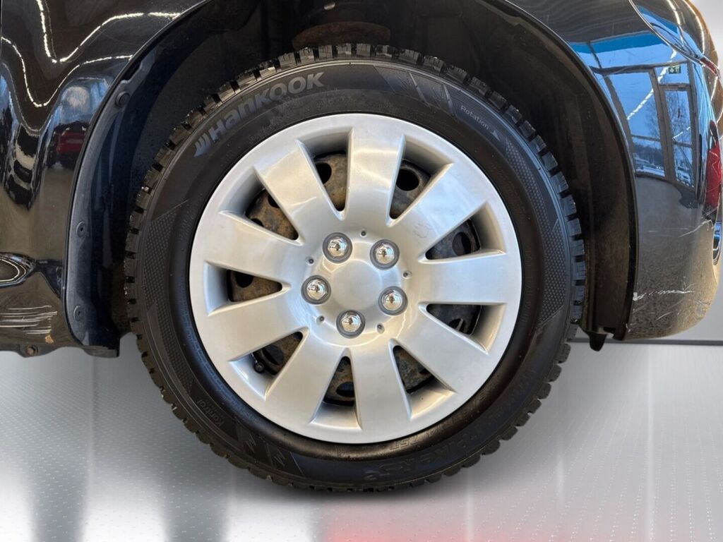 Toyota AYGO 2013 Musta