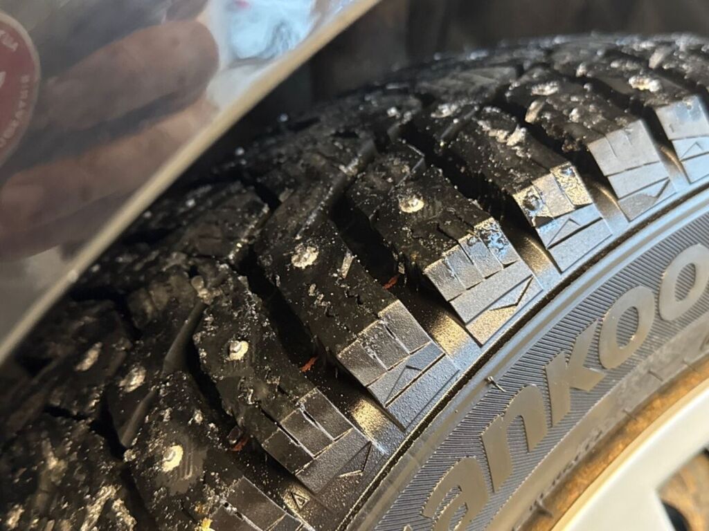 Toyota AYGO 2013 Musta