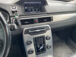 Volvo V70 2013 Punainen