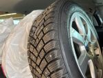 Volvo V70 2013 Punainen