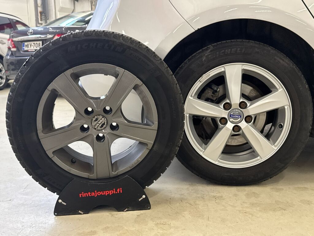 Volvo V40 2013 Harmaa