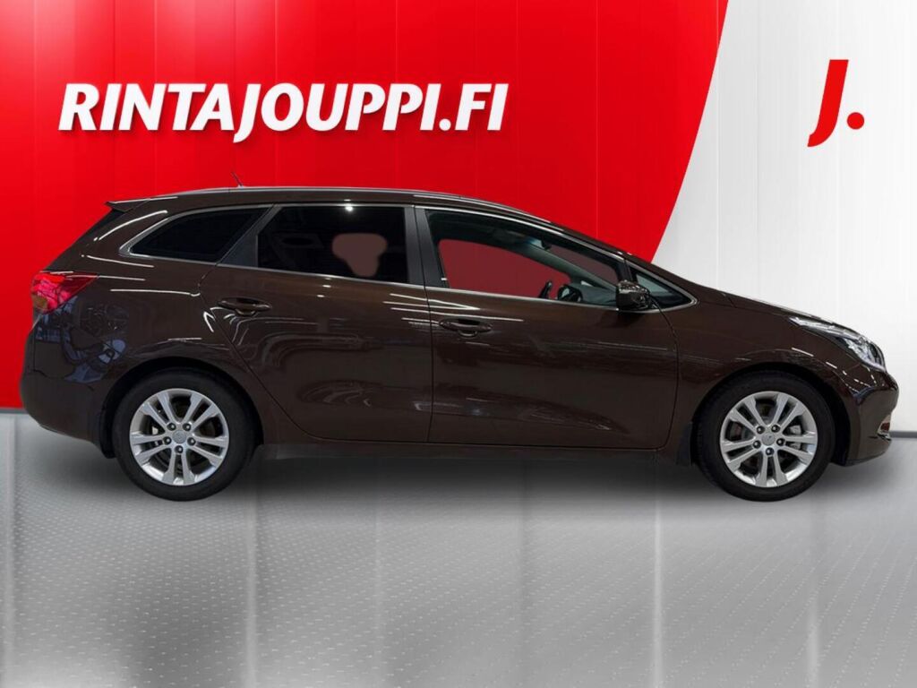 Kia Ceed 2013 Ruskea (beige)