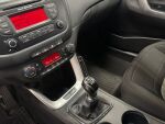 Kia Ceed 2013 Ruskea (beige)