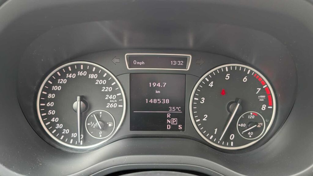 Mercedes-Benz B 2013 Valkoinen