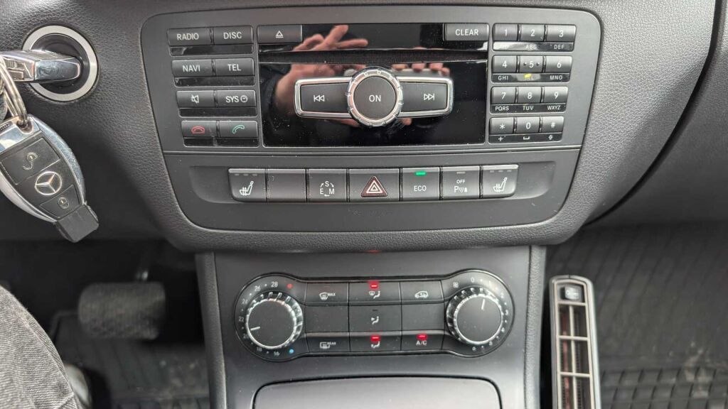 Mercedes-Benz B 2013 Valkoinen