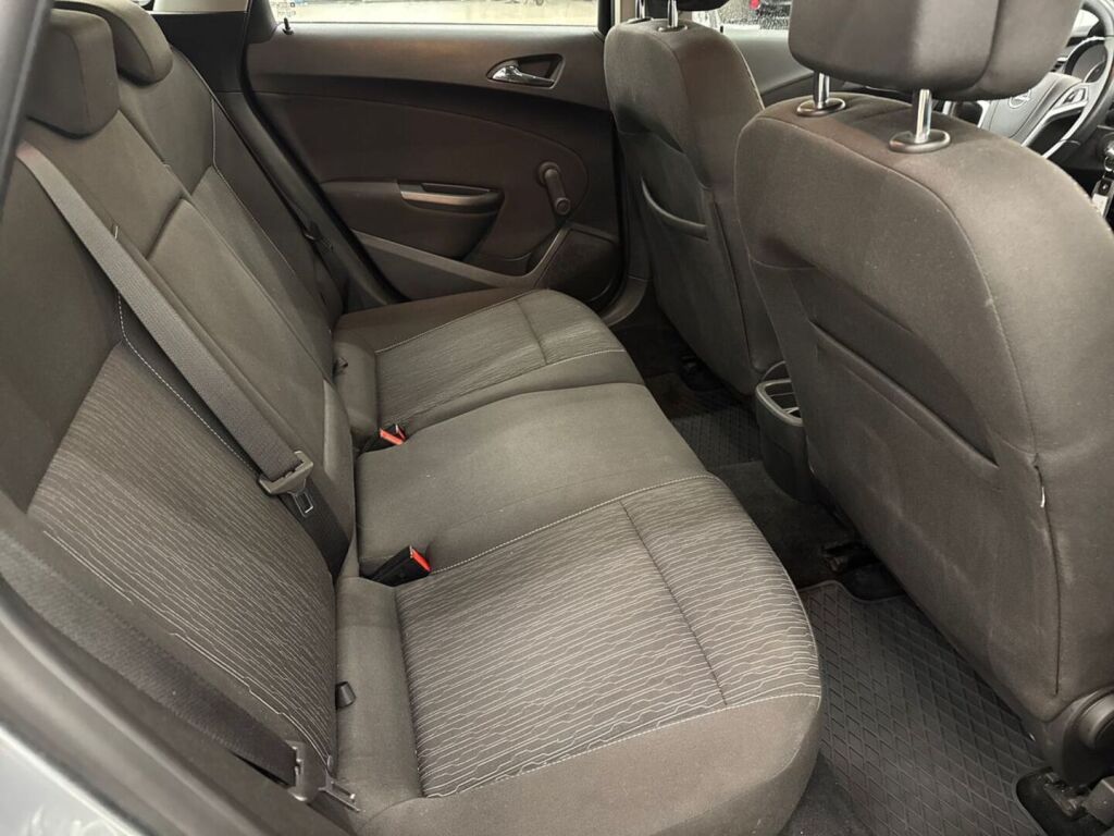 Opel Astra 2013 Harmaa