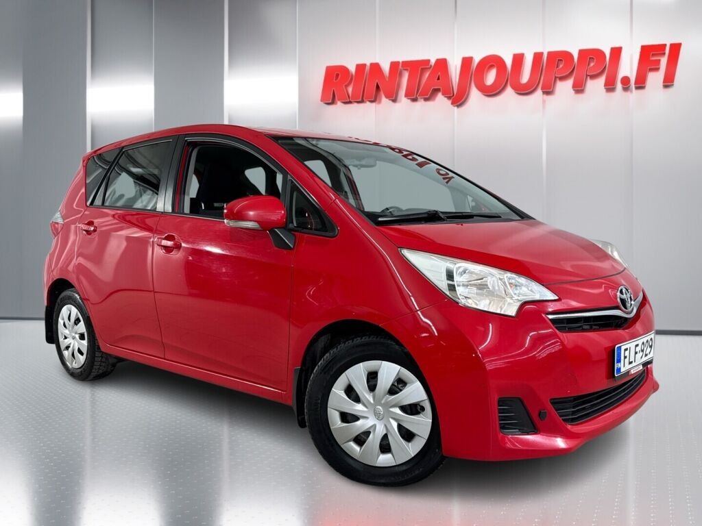 Toyota Verso-S 2014 Punainen