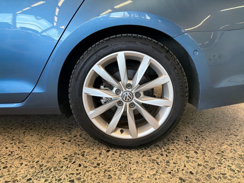 Volkswagen Golf 2013 Sininen