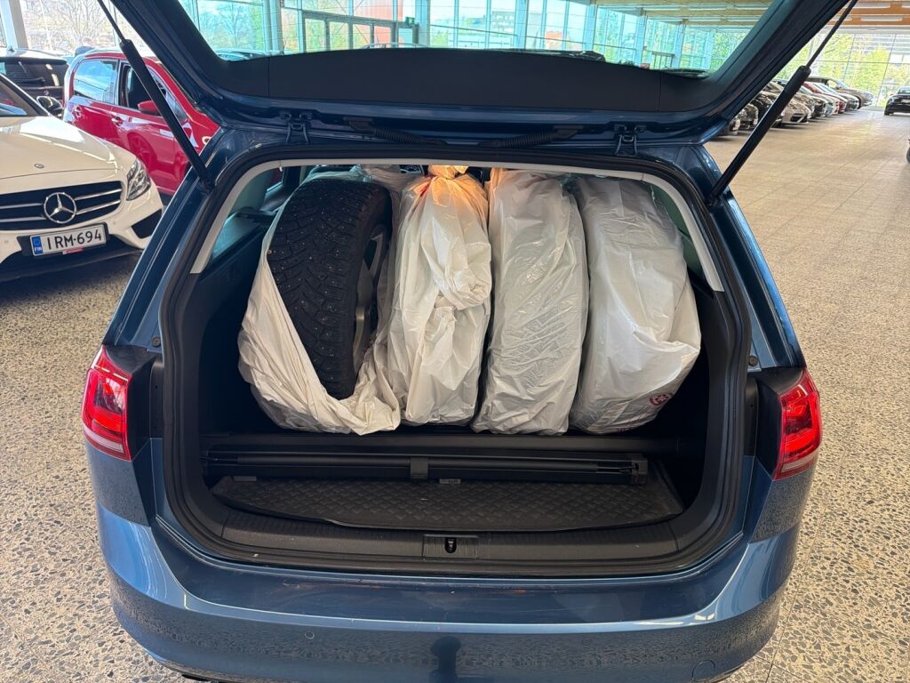 Volkswagen Golf 2013 Sininen
