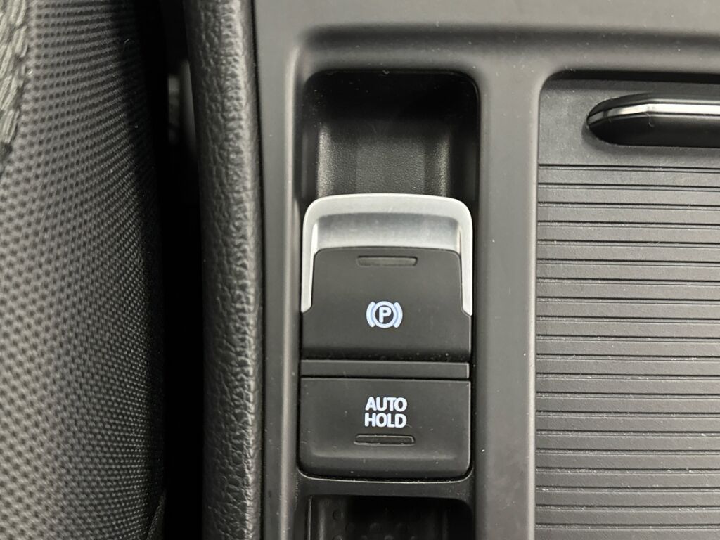 Volkswagen Golf 2013 Valkoinen