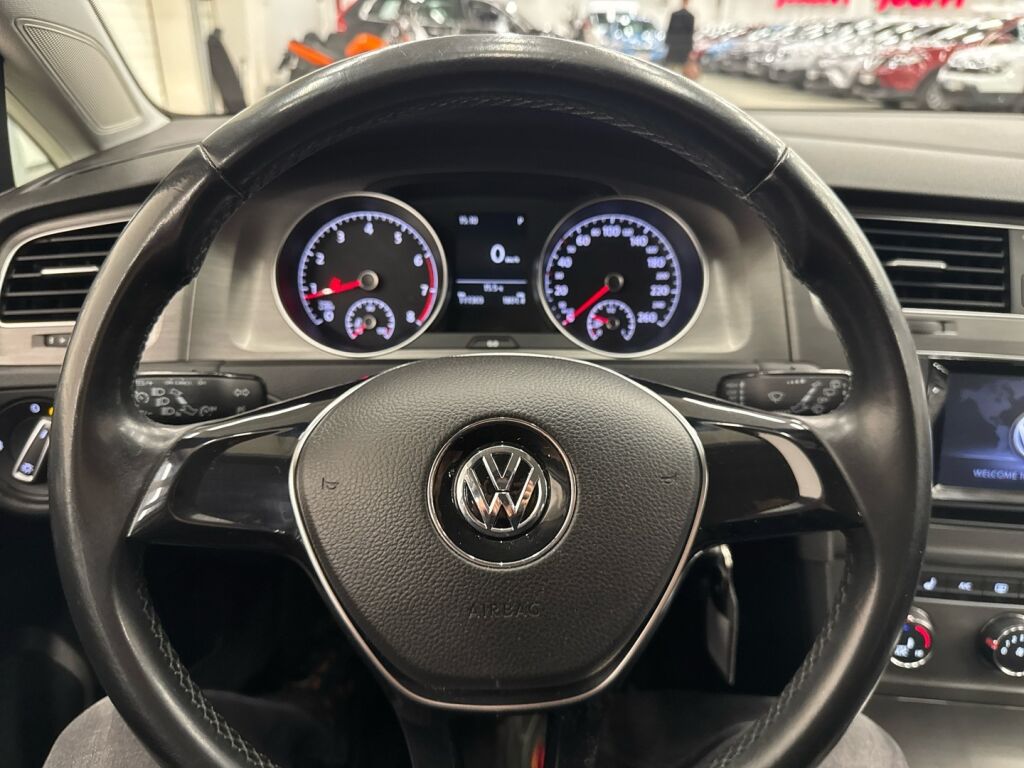 Volkswagen Golf 2013 Valkoinen