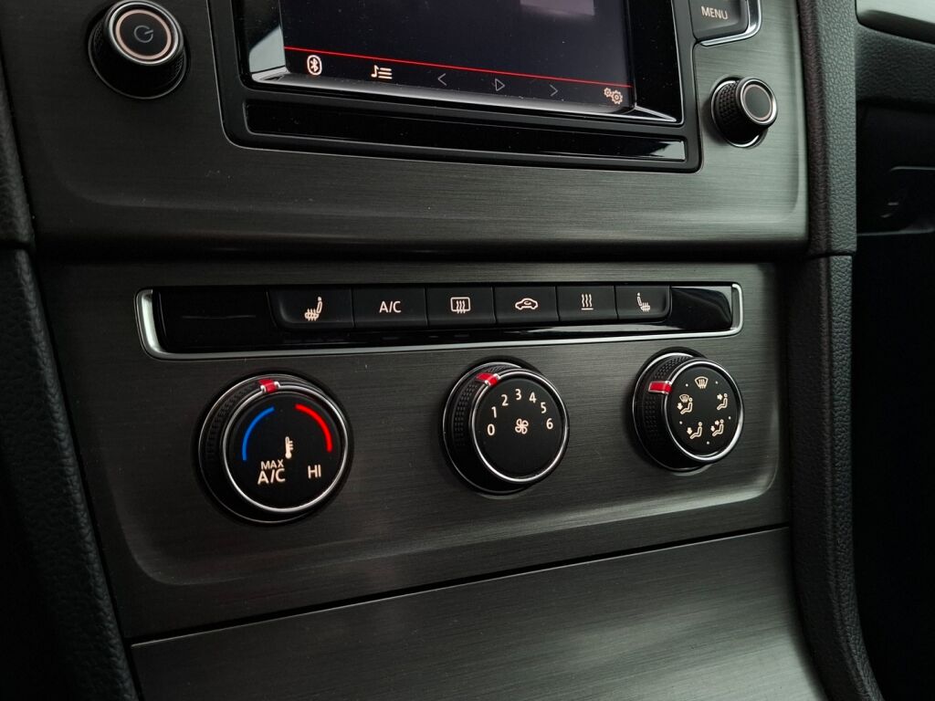 Volkswagen Golf 2013 Valkoinen