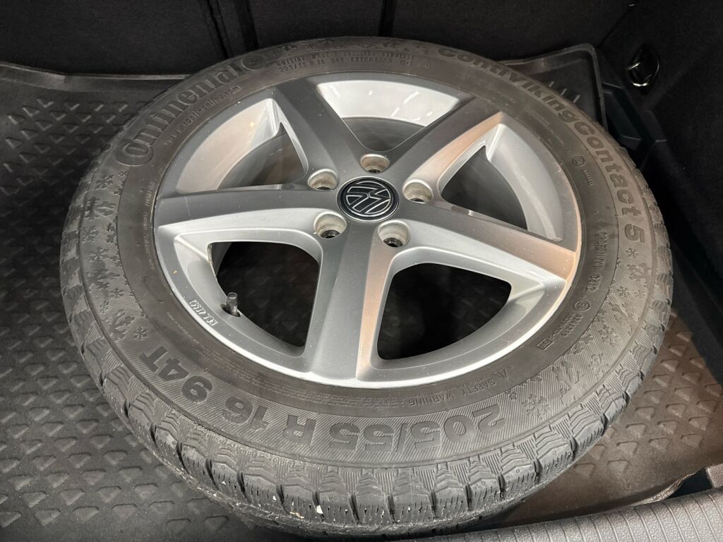 Volkswagen Golf 2013 Valkoinen