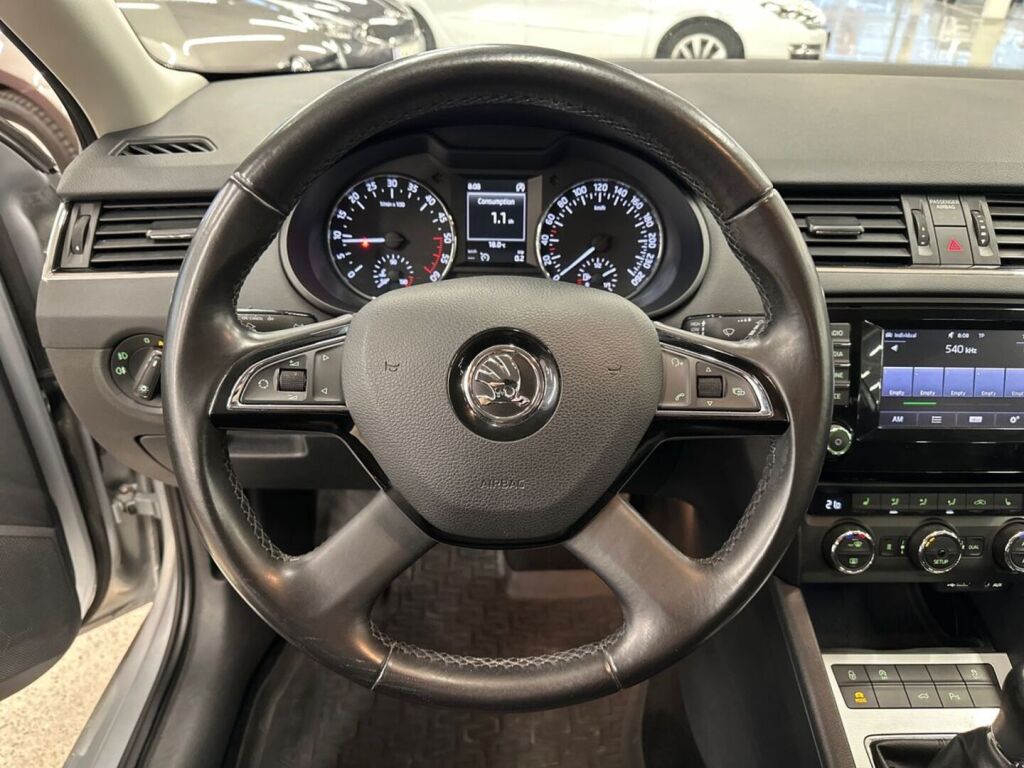 Skoda Octavia 2013 Hopea