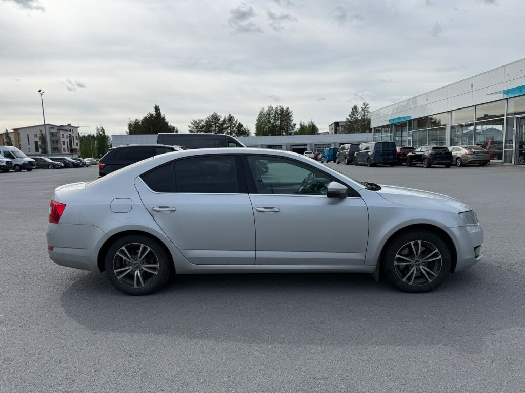 Skoda Octavia 2013 Hopea