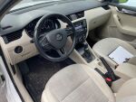 Skoda Octavia 2013 Valkoinen