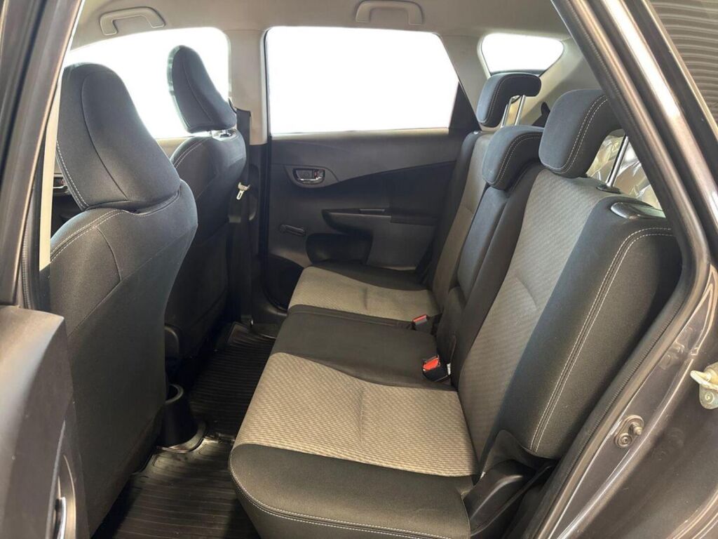 Toyota Verso-S 2014 Metallinhohto Harmaa